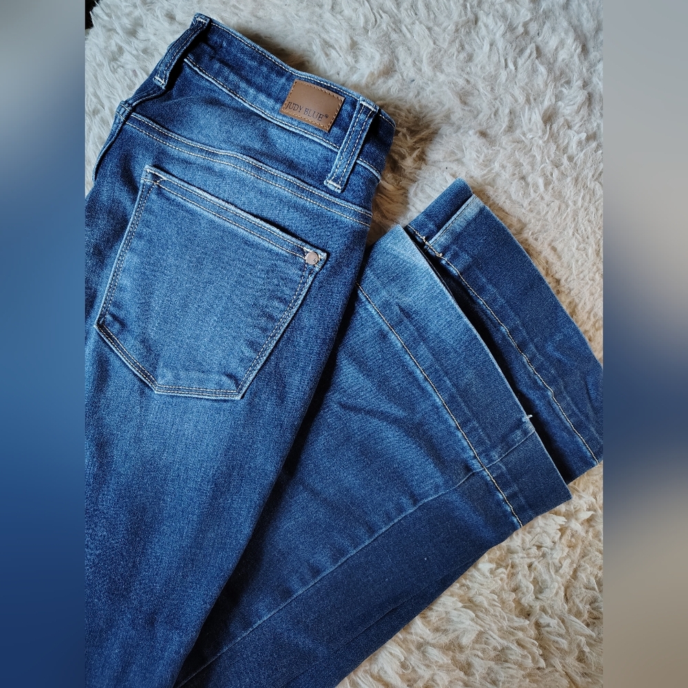 Judy Blue 'Flare' Denim Jeans, Size 9/29. Good Condition.
